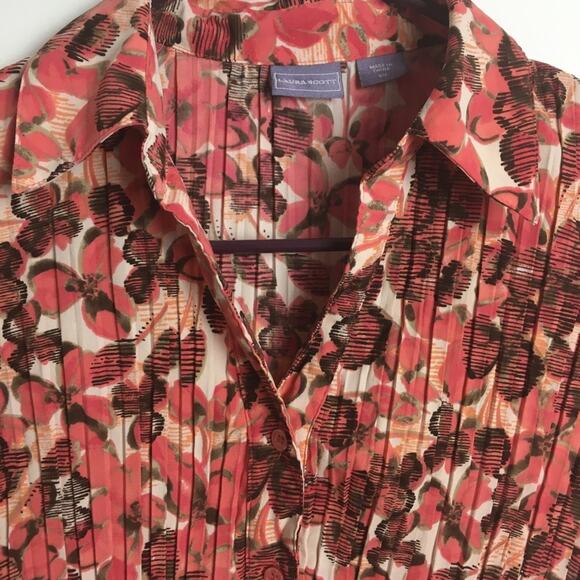 Laura Scott Button Down Ribbed Floral Shirt - Picture 7 of 12